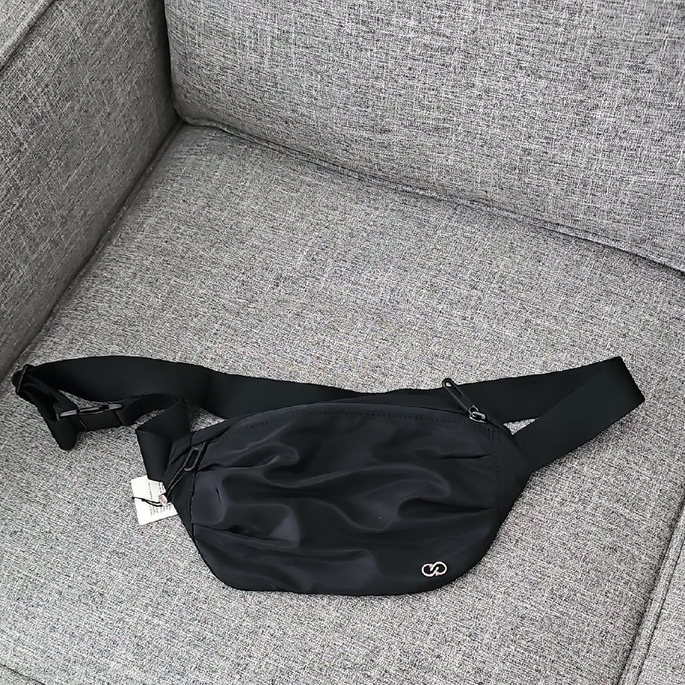 Calia Sling